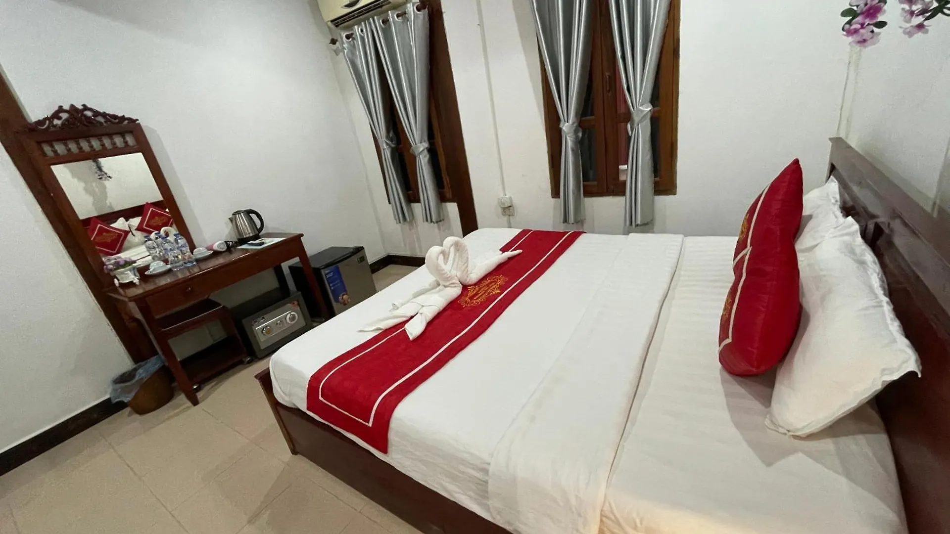 Luang Prabang - Villa Ouis Namkhan Riverside 2 Laos