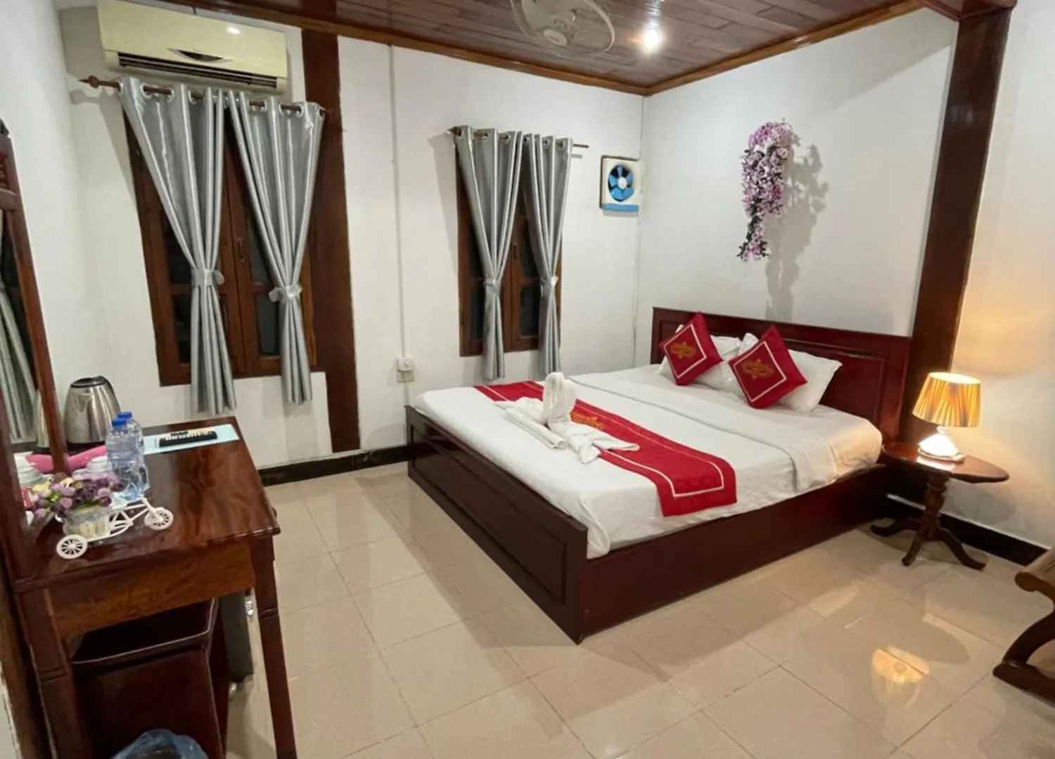 Luang Prabang - Villa Ouis Namkhan Riverside 2